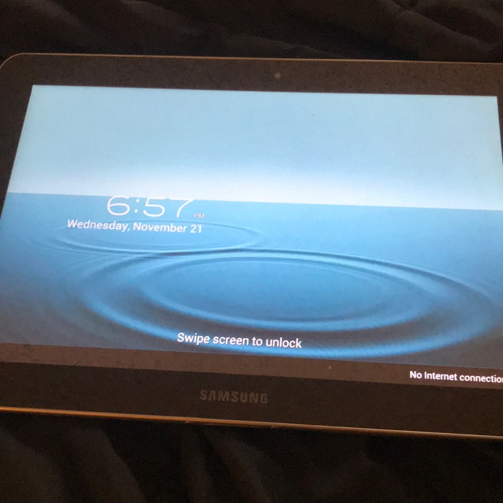 Samsung 10 in tablet 3 works and looks great